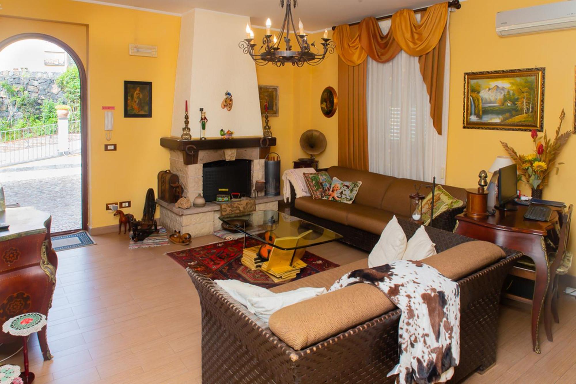B&B Villa Liliya Fiumefreddo di Sicilia Buitenkant foto