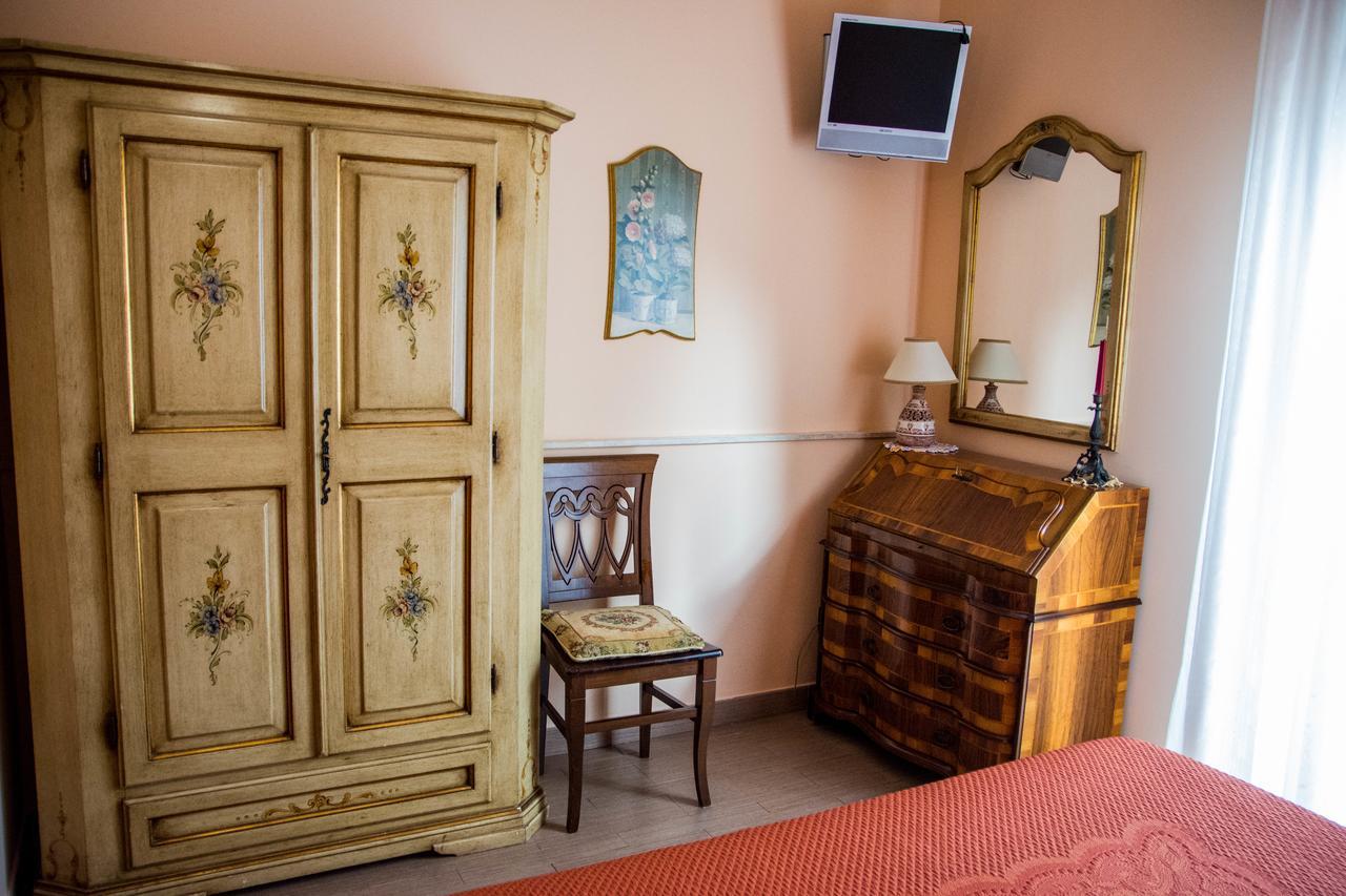 B&B Villa Liliya Fiumefreddo di Sicilia Buitenkant foto