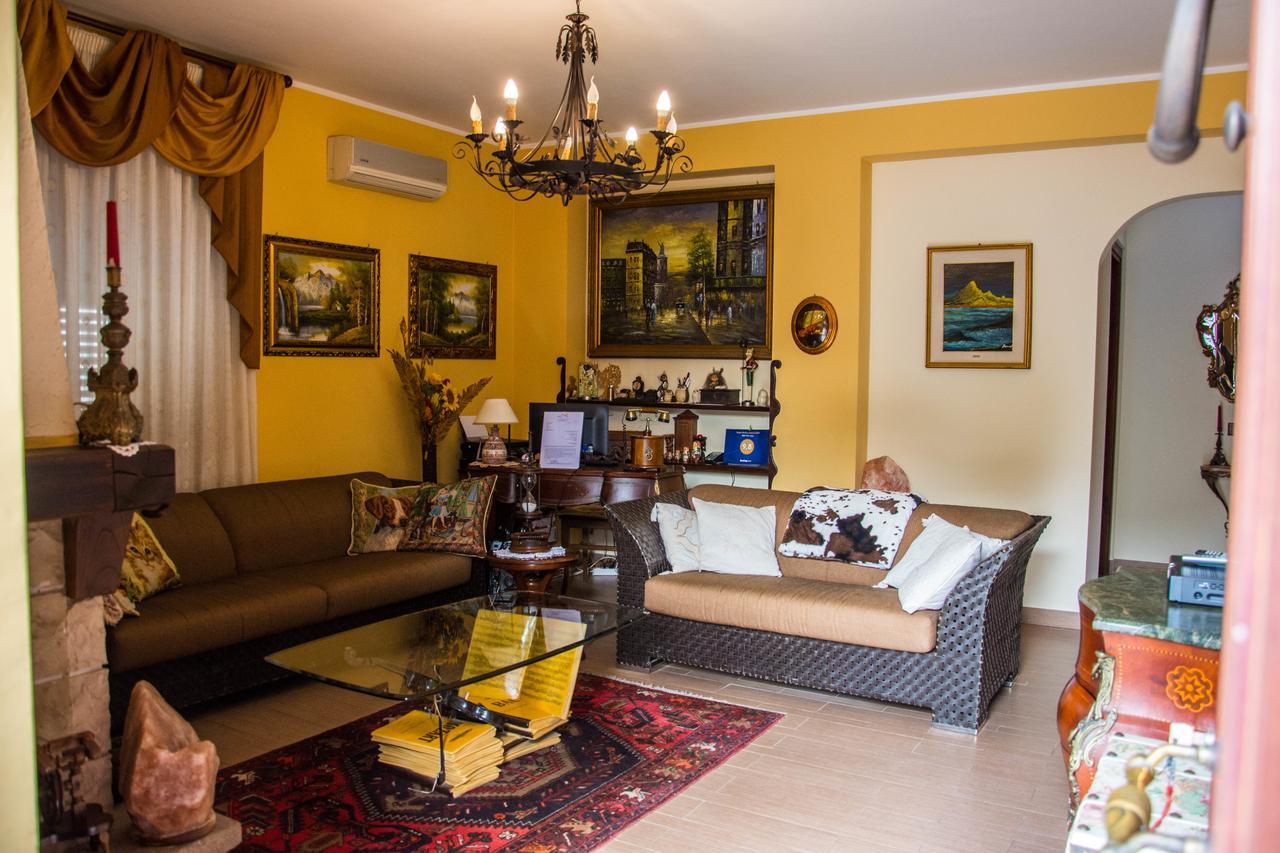B&B Villa Liliya Fiumefreddo di Sicilia Buitenkant foto