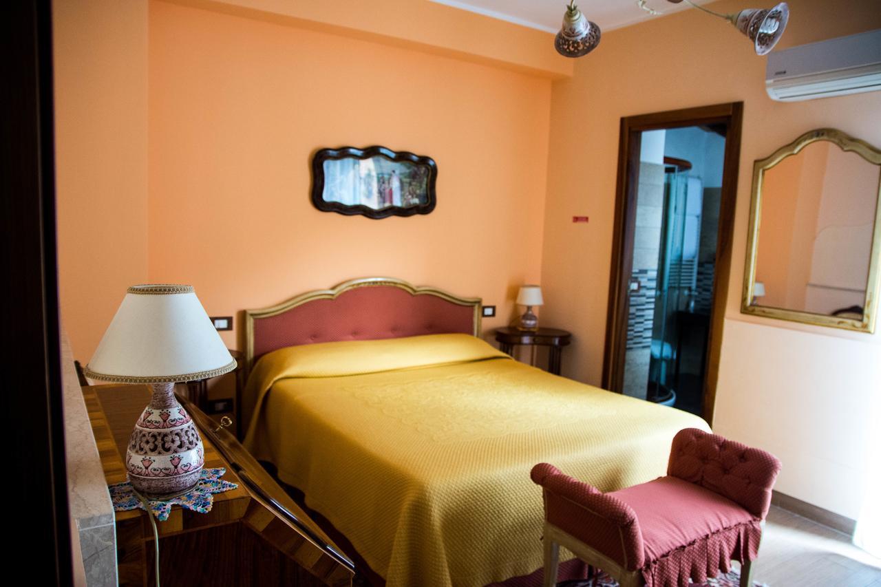 B&B Villa Liliya Fiumefreddo di Sicilia Buitenkant foto