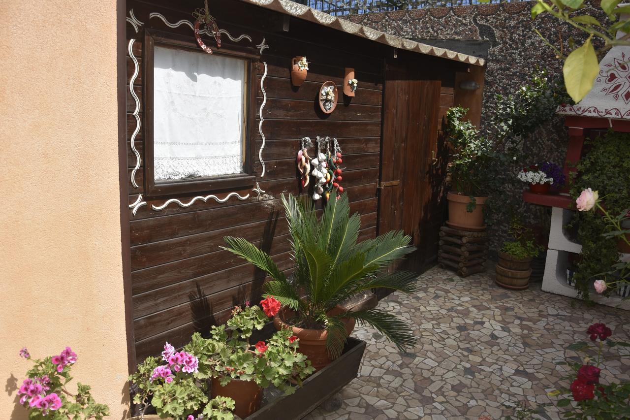 B&B Villa Liliya Fiumefreddo di Sicilia Buitenkant foto