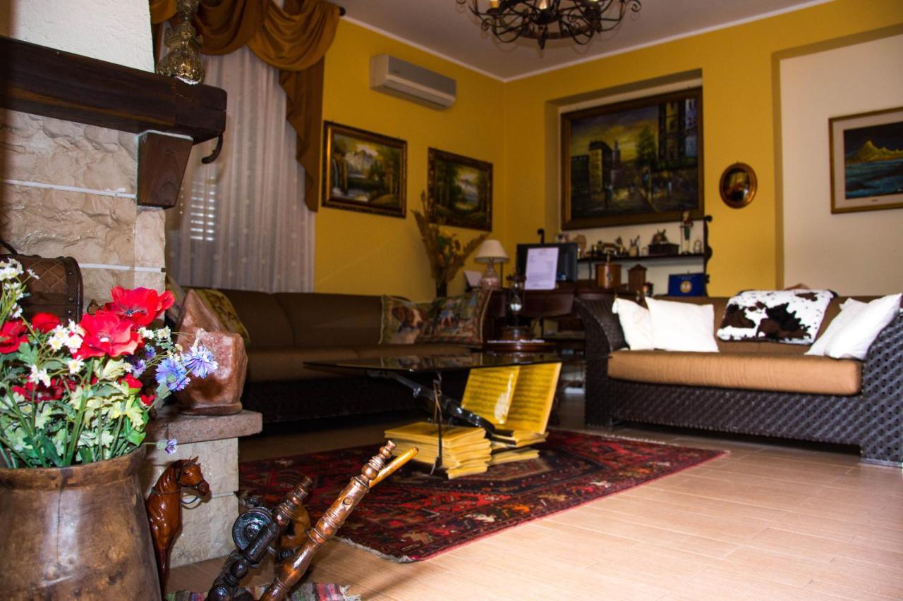 B&B Villa Liliya Fiumefreddo di Sicilia Buitenkant foto
